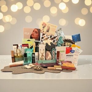 🖤NYX,BOBBY BROWN,FARMACY,MANNAKADAR, & MORE🖤54-PC Beauty & Jewelry Bundle/NIP